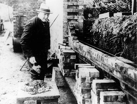 Winston Churchill bricklaying at Chartwell